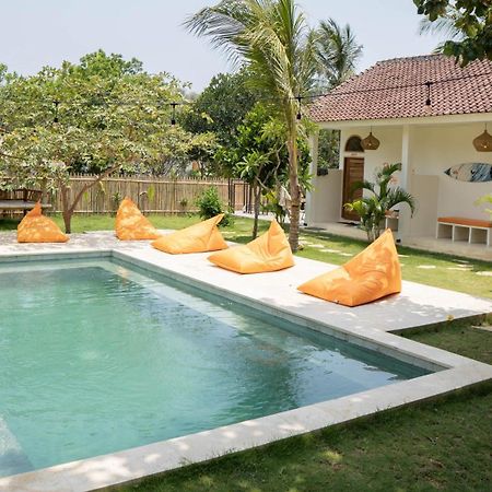 Lost Inn Kuta Capsule Hostel Экстерьер фото