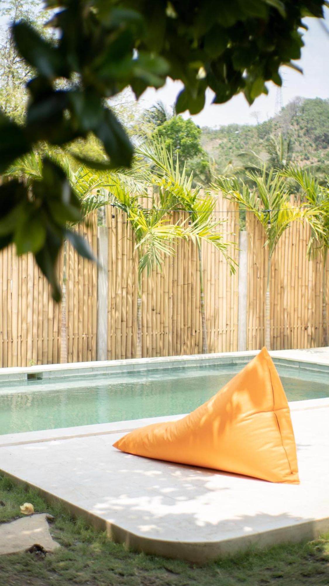 Lost Inn Kuta Capsule Hostel Экстерьер фото