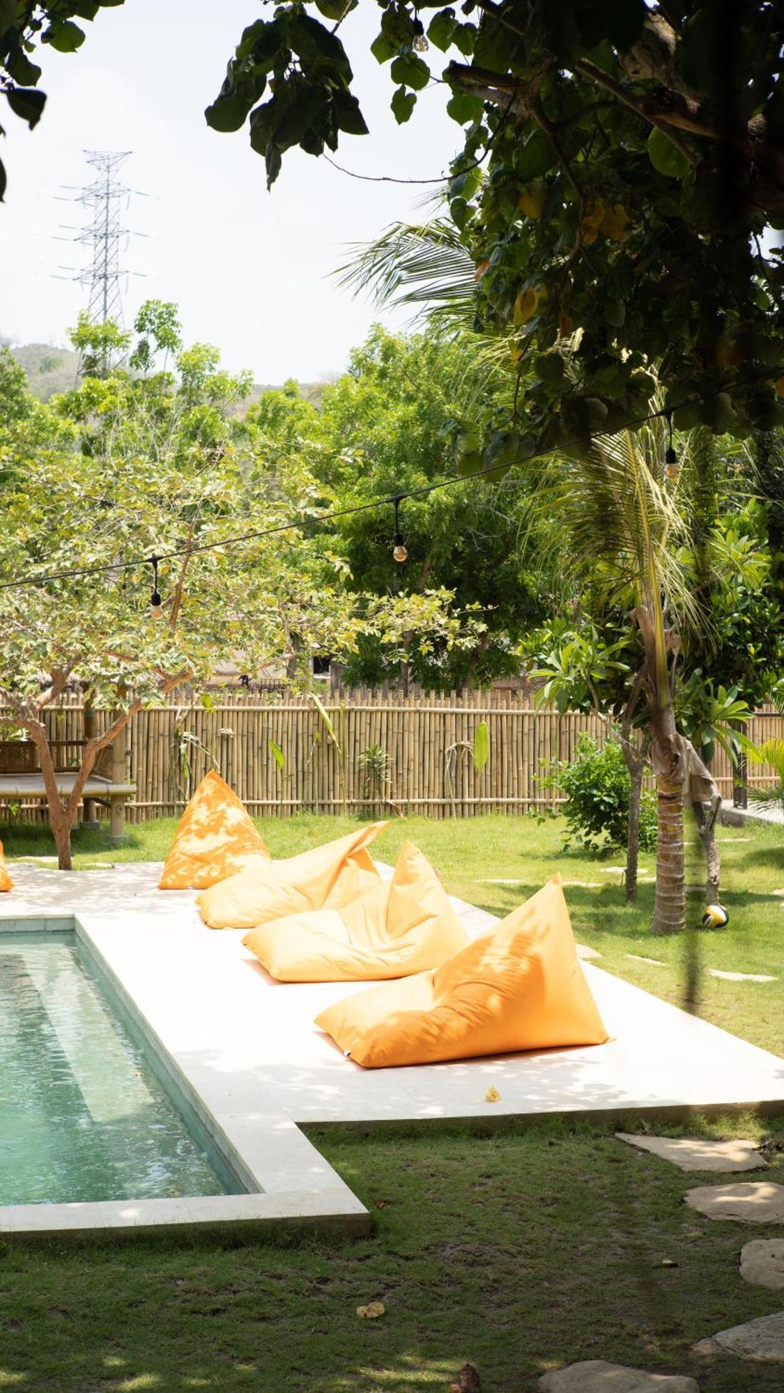 Lost Inn Kuta Capsule Hostel Экстерьер фото